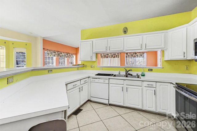 9911 Atkins Ridge Drive, Charlotte, NC 28213