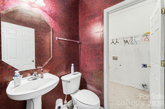 9911 Atkins Ridge Drive, Charlotte, NC 28213