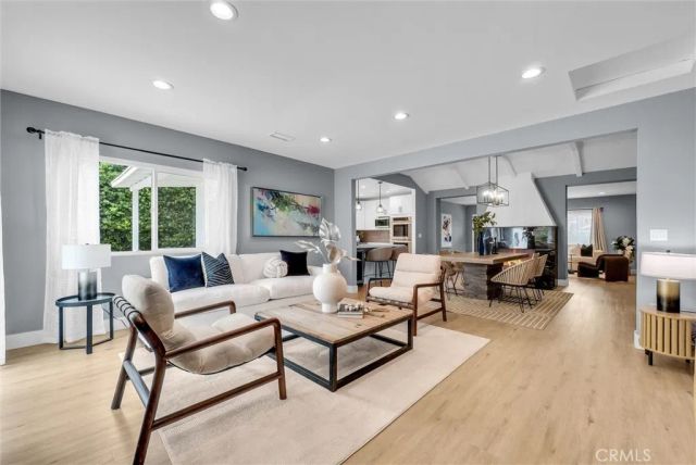 6421 Golden West Avenue, Temple City, CA 91780
