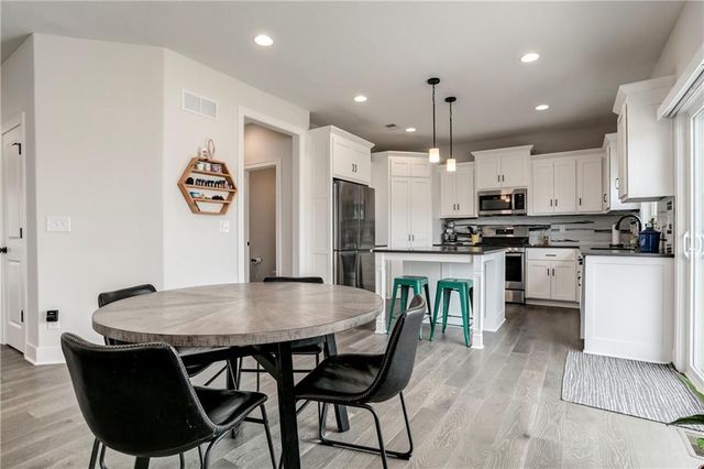 18886 W 169th Street, Olathe, KS 66062