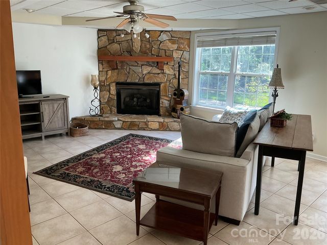 108 Clearwater Drive, Morganton, NC 28655