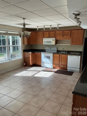 108 Clearwater Drive, Morganton, NC 28655