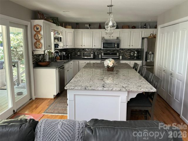 108 Clearwater Drive, Morganton, NC 28655