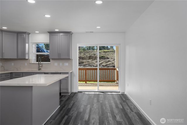 447 Chestnut Street, Shelton, WA 98584