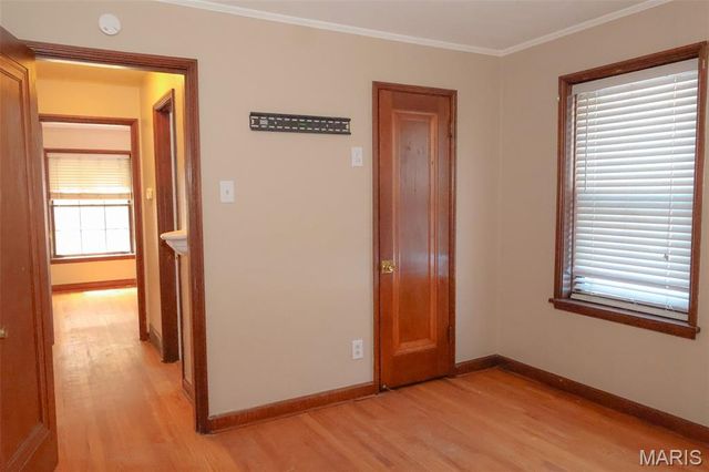 1067 Melvin Avenue, St Louis, MO 63137