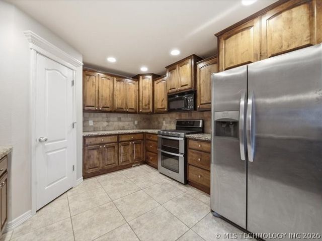11809 S Vine Street, Jenks, OK 74037