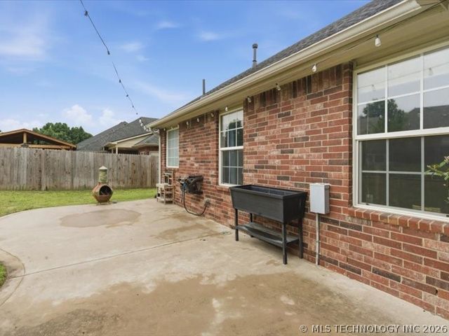 11809 S Vine Street, Jenks, OK 74037