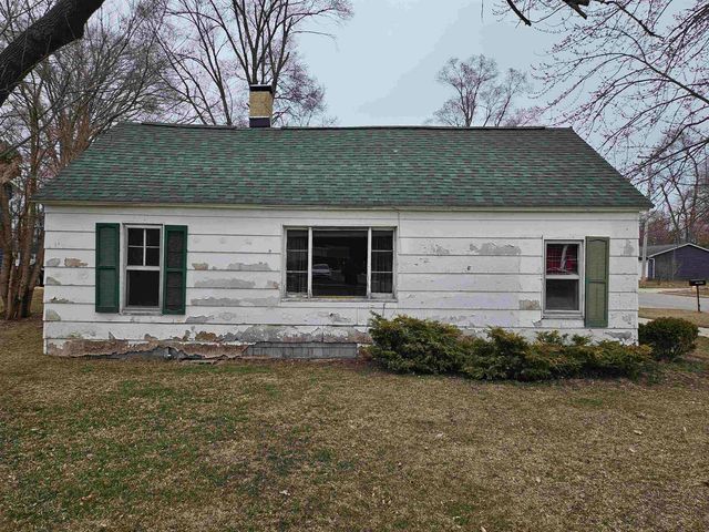 708 S Henry Street, Pleasant, MI 48858