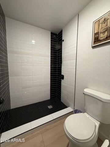 429 E GREENWAY Drive, Tempe, AZ 85282