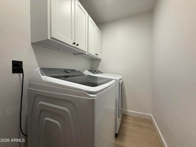 429 E GREENWAY Drive, Tempe, AZ 85282