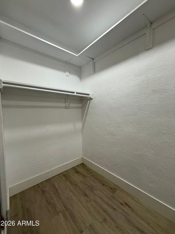 429 E GREENWAY Drive, Tempe, AZ 85282