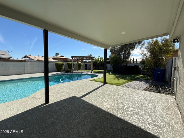 429 E GREENWAY Drive, Tempe, AZ 85282