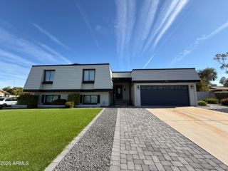 429 E GREENWAY Drive, Tempe, AZ 85282