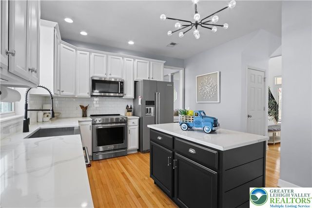 2255 Redwood Drive, North Whitehall Twp, PA 18080