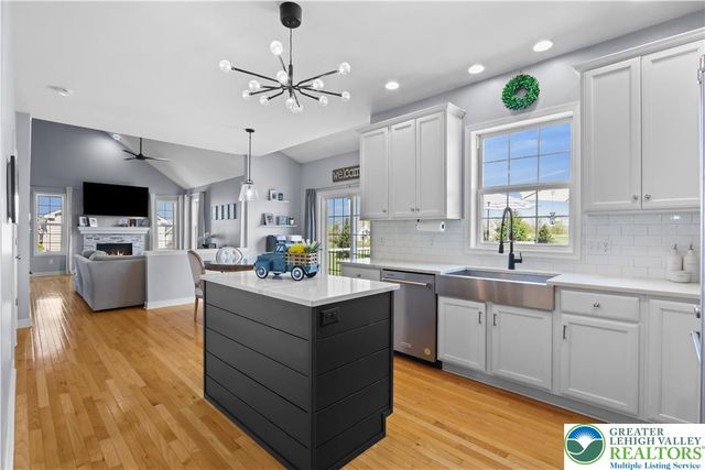 2255 Redwood Drive, North Whitehall Twp, PA 18080