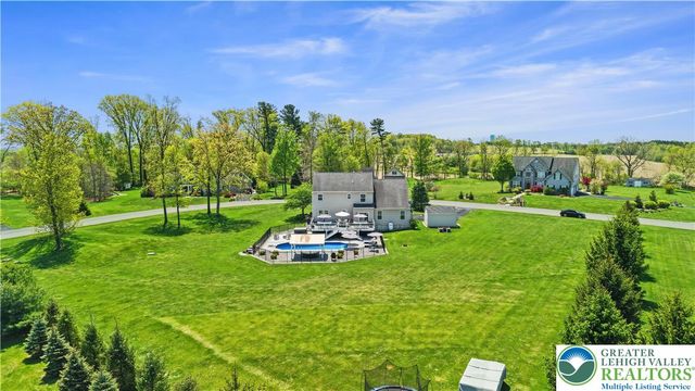 2255 Redwood Drive, North Whitehall Twp, PA 18080