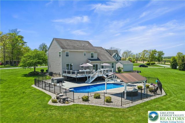 2255 Redwood Drive, North Whitehall Twp, PA 18080