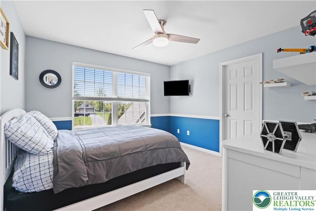 2255 Redwood Drive, North Whitehall Twp, PA 18080