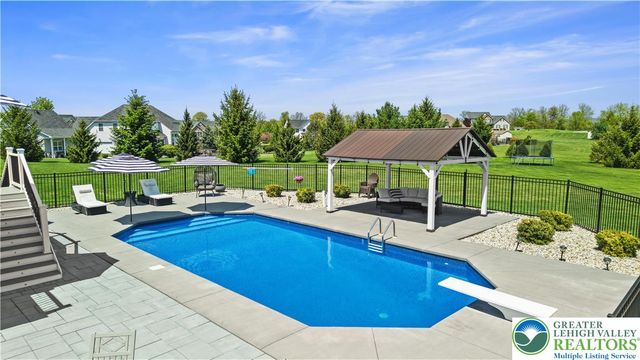 2255 Redwood Drive, North Whitehall Twp, PA 18080
