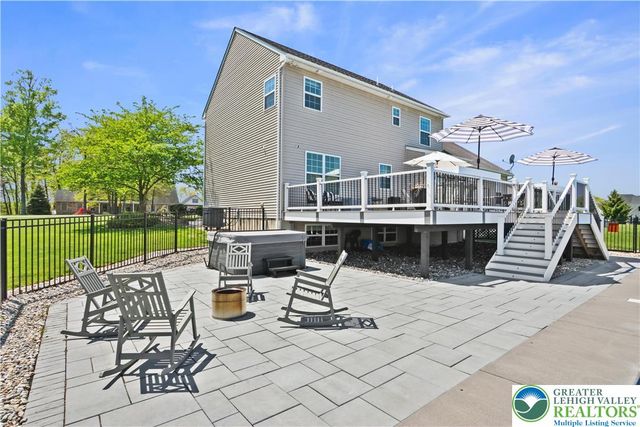 2255 Redwood Drive, North Whitehall Twp, PA 18080