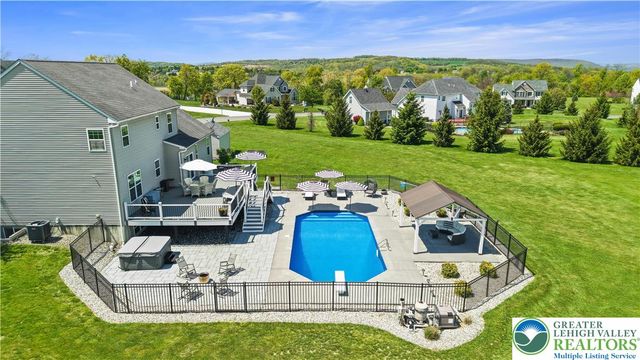 2255 Redwood Drive, North Whitehall Twp, PA 18080