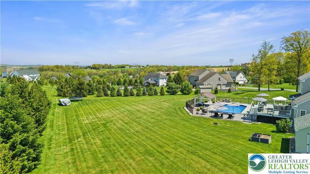 2255 Redwood Drive, North Whitehall Twp, PA 18080