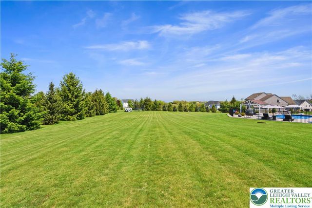 2255 Redwood Drive, North Whitehall Twp, PA 18080
