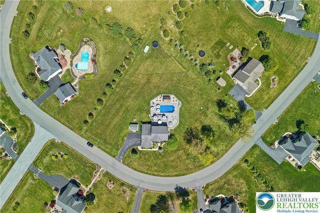2255 Redwood Drive, North Whitehall Twp, PA 18080