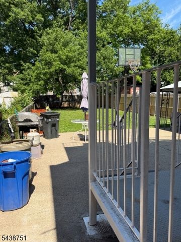 716 Monroe Ave, Elizabeth City, NJ 07201