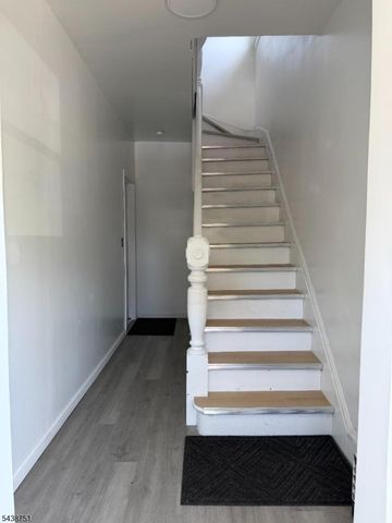 716 Monroe Ave, Elizabeth City, NJ 07201
