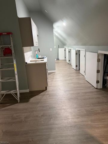 716 Monroe Ave, Elizabeth City, NJ 07201