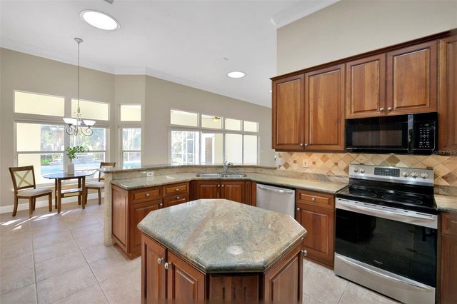 11 CYPRESS HOLLOW LANE, Ormond Beach, FL 32174