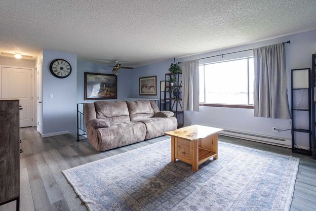 1206 S Best Rd, Veradale, WA 99037