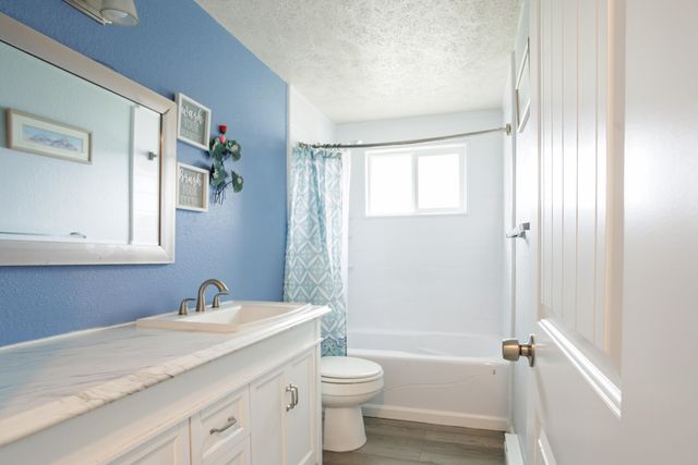 1206 S Best Rd, Veradale, WA 99037