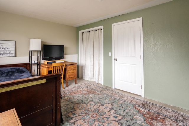 1206 S Best Rd, Veradale, WA 99037