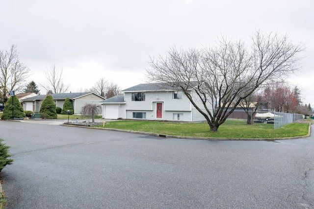 1206 S Best Rd, Veradale, WA 99037