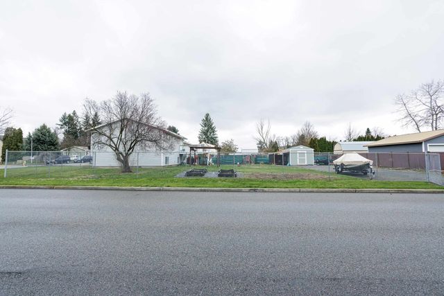 1206 S Best Rd, Veradale, WA 99037