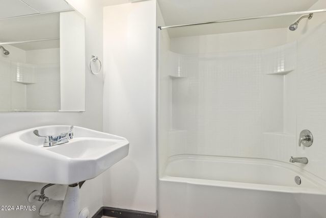 129 N 11TH Avenue 1B, Phoenix, AZ 85007