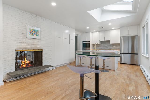 26 Hill Farm Road, Weston, CT 06883