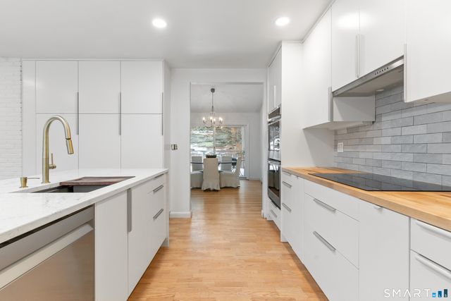 26 Hill Farm Road, Weston, CT 06883