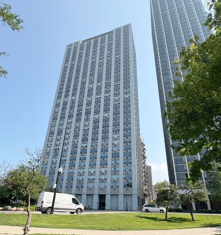 1550 N Lake Shore Drive 9D, Chicago, IL 60610