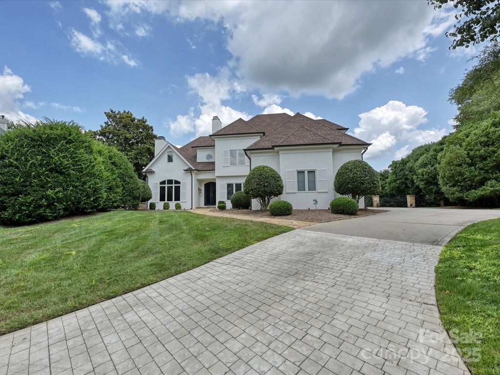 12401 Three Lakes Drive, Charlotte, NC 28277