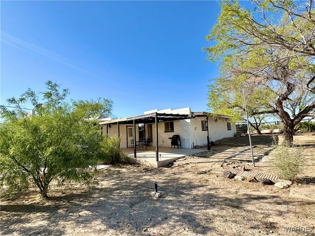 3863 W Third Avenue, Yucca, AZ 86438