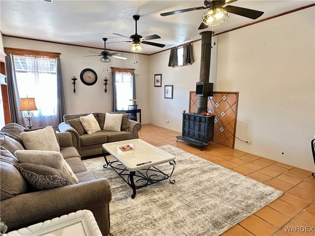 3863 W Third Avenue, Yucca, AZ 86438