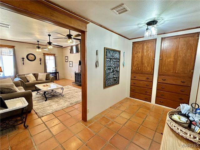 3863 W Third Avenue, Yucca, AZ 86438