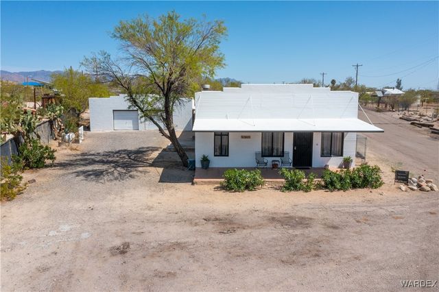 3863 W Third Avenue, Yucca, AZ 86438
