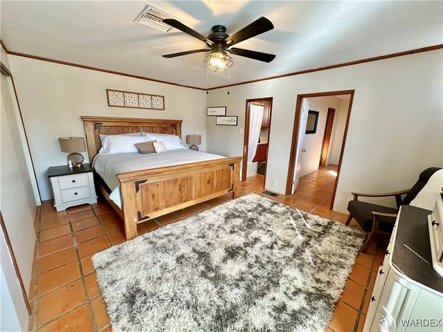 3863 W Third Avenue, Yucca, AZ 86438