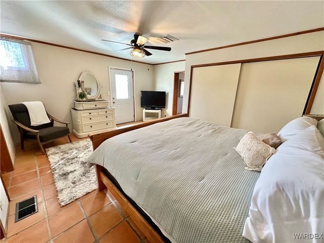 3863 W Third Avenue, Yucca, AZ 86438