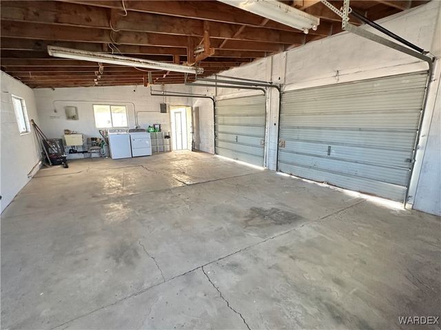 3863 W Third Avenue, Yucca, AZ 86438