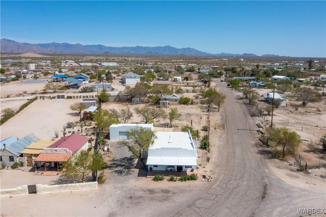 3863 W Third Avenue, Yucca, AZ 86438